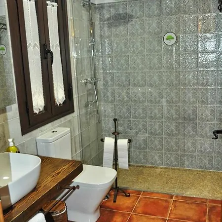 El Hojaranzo Con Encanto En *