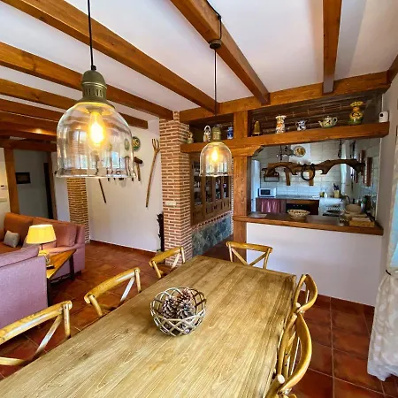 El Hojaranzo Con Encanto En 別荘 *