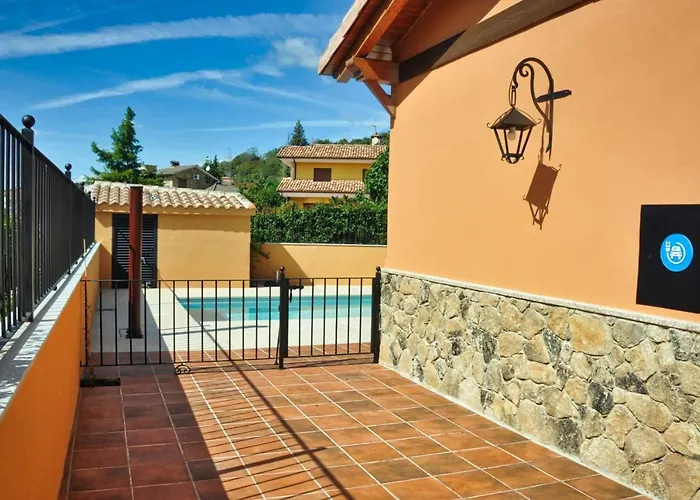 El Hojaranzo Con Encanto En *