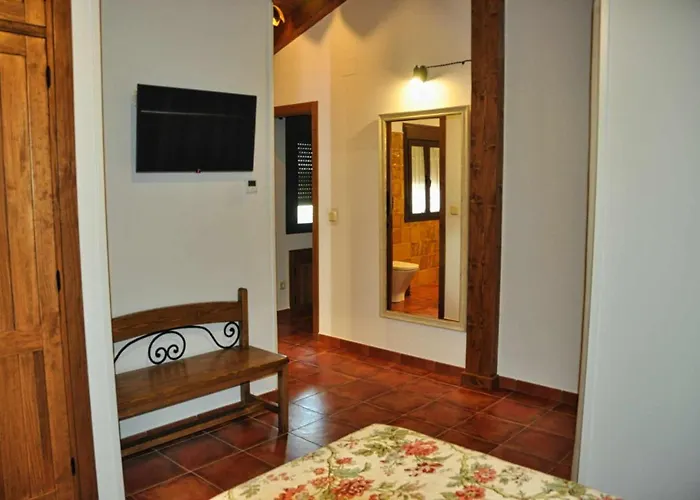 El Hojaranzo Con Encanto En * Candeleda